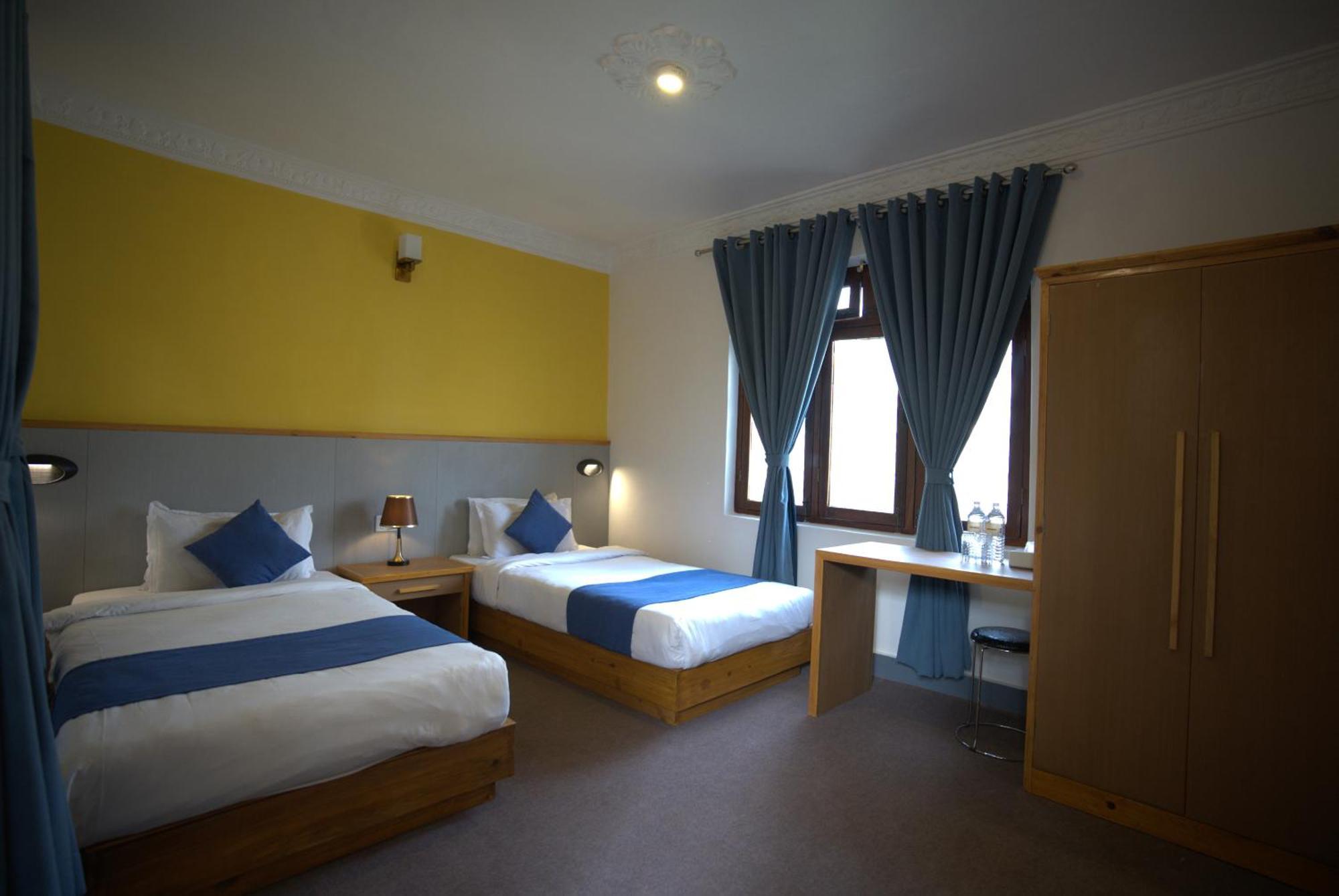 Gaurishankar Backpackers Hostel Pokhara Zewnętrze zdjęcie