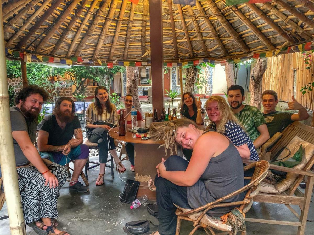 Gaurishankar Backpackers Hostel Pokhara Zewnętrze zdjęcie
