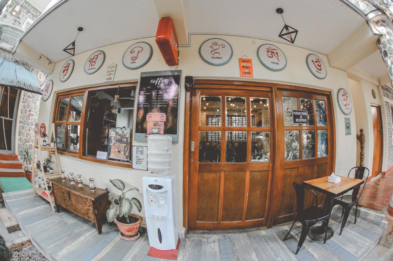 Gaurishankar Backpackers Hostel Pokhara Zewnętrze zdjęcie