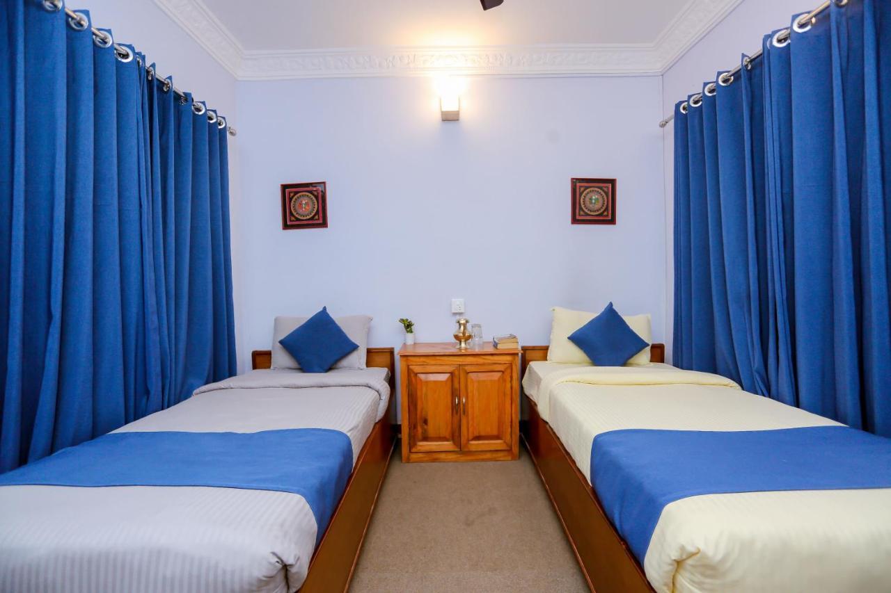 Gaurishankar Backpackers Hostel Pokhara Zewnętrze zdjęcie